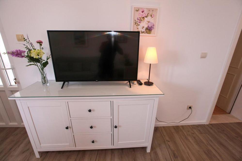 Apartments Luka Rogoznica  Ngoại thất bức ảnh