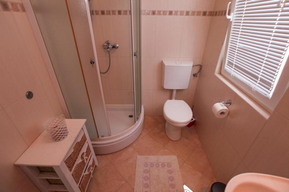 Apartments Luka Rogoznica  Ngoại thất bức ảnh