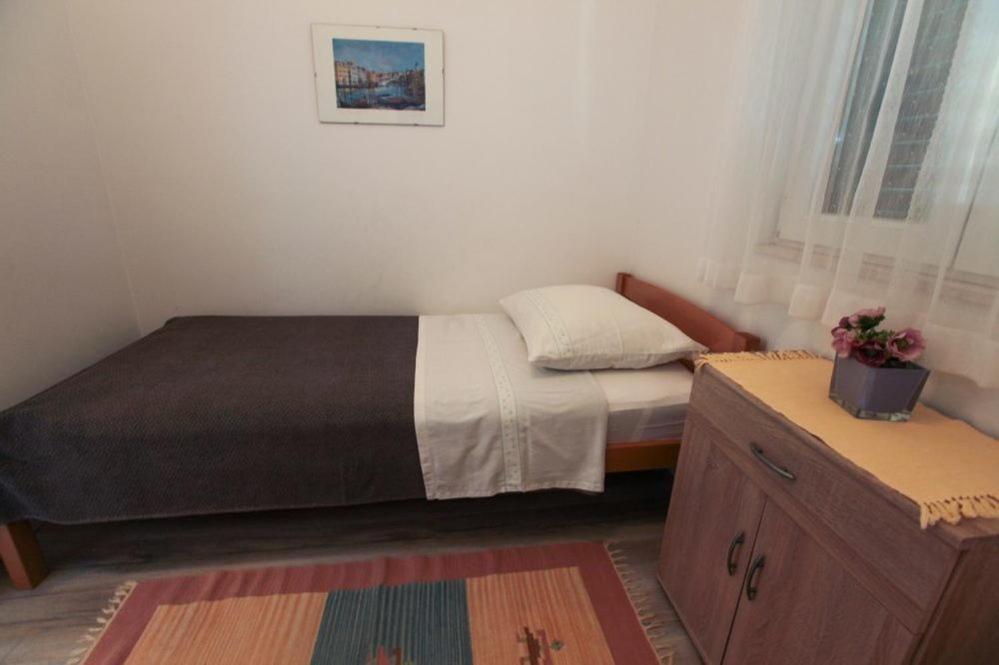 Apartments Luka Rogoznica  Ngoại thất bức ảnh